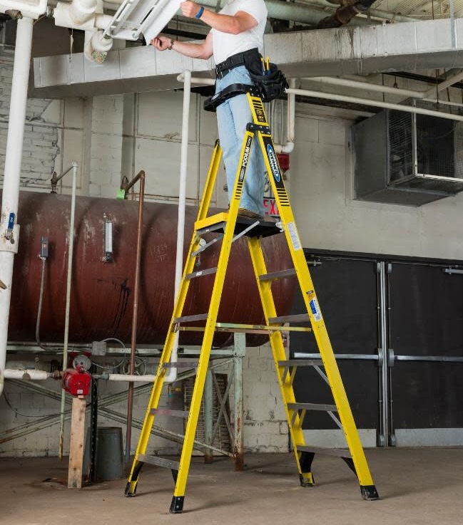 Best Podium Ladders for Stability and&nbsp;Safety