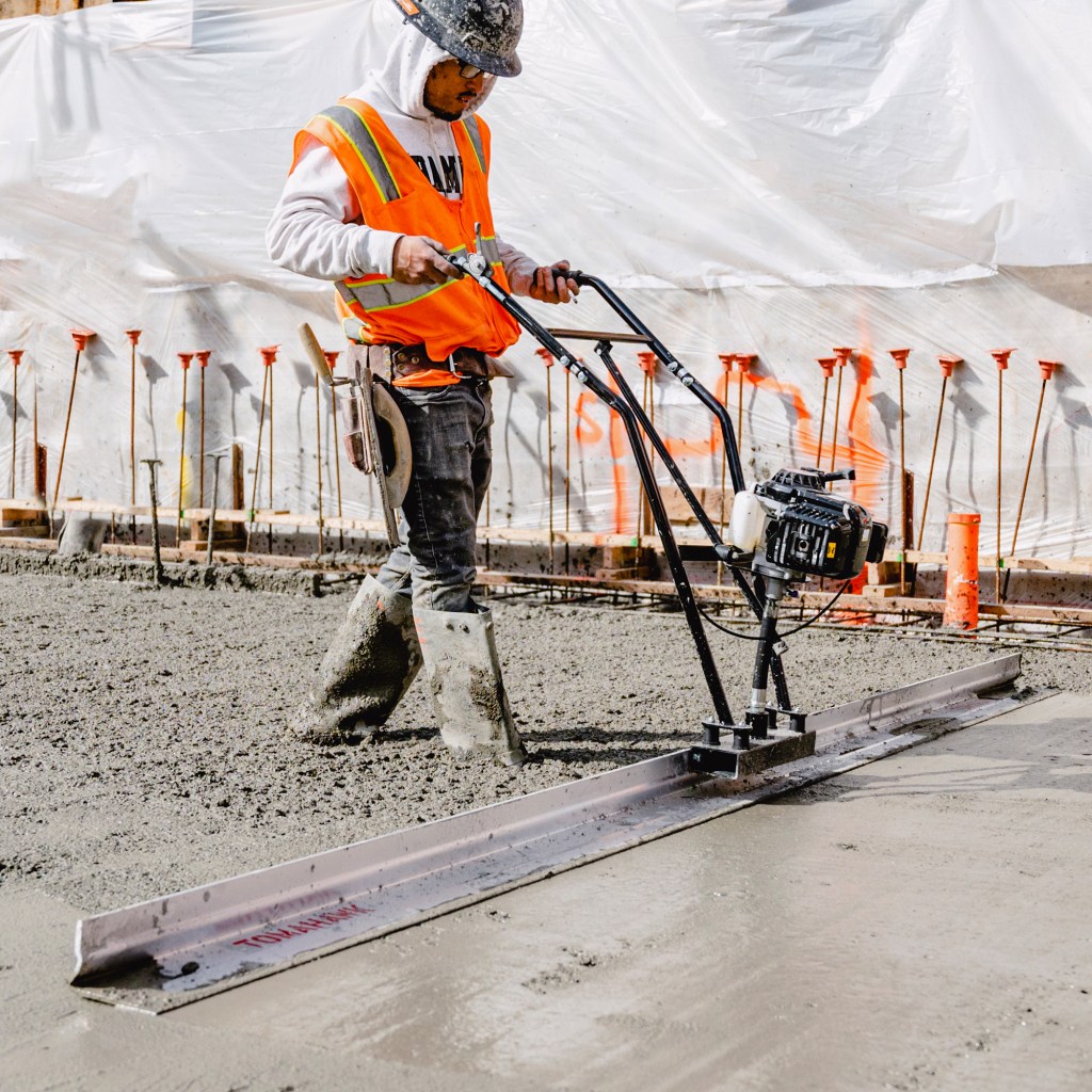 Best Power Screeds for Smooth Concrete: Expert&nbsp;Reviews